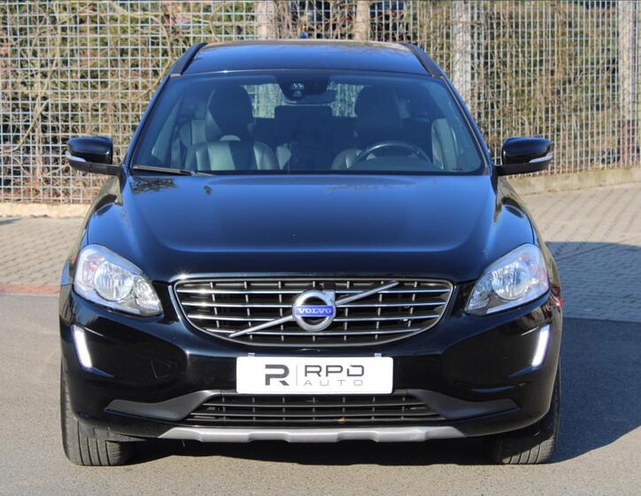 Volvo XC60 4