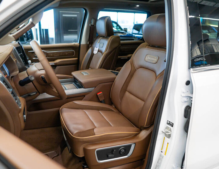 Dodge RAM Pick-up 5,7 l 291 kw