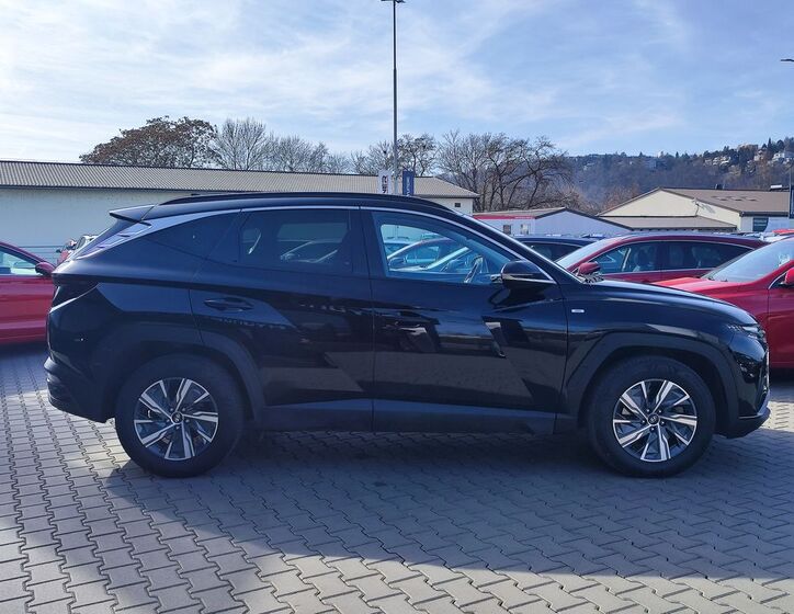 Hyundai Tucson 4