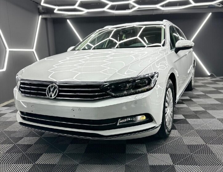 Volkswagen Passat Kombi 0,0 0