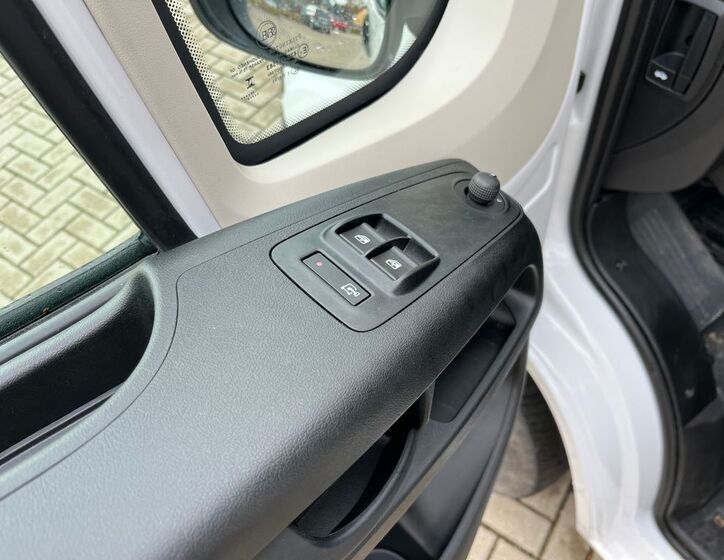 Toyota Proace Max 10