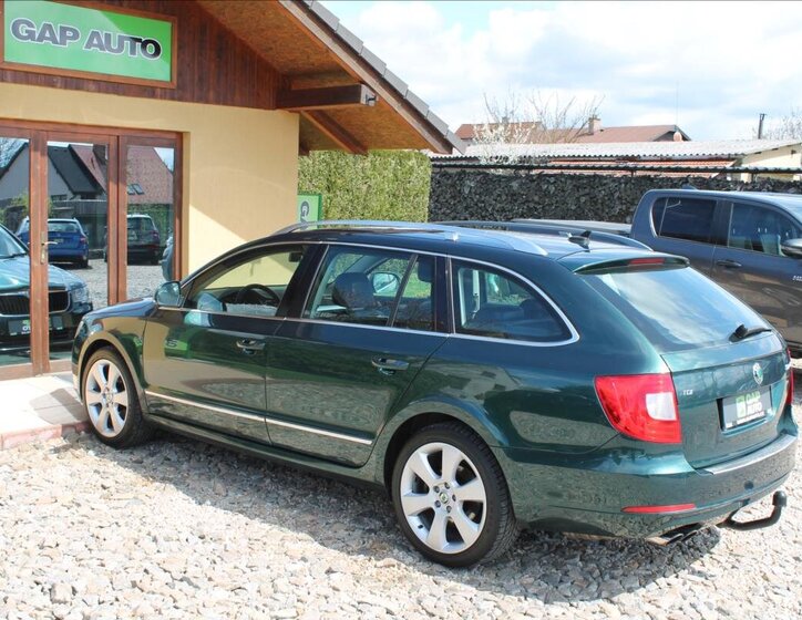 Škoda Superb Kombi 2,0 l 125 kw