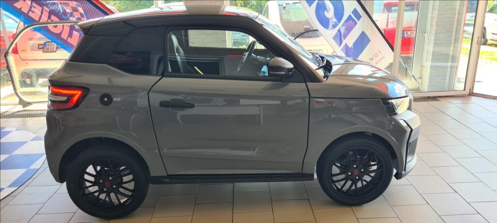 Ligier JS 50 Hatchback 499,0 6 kw