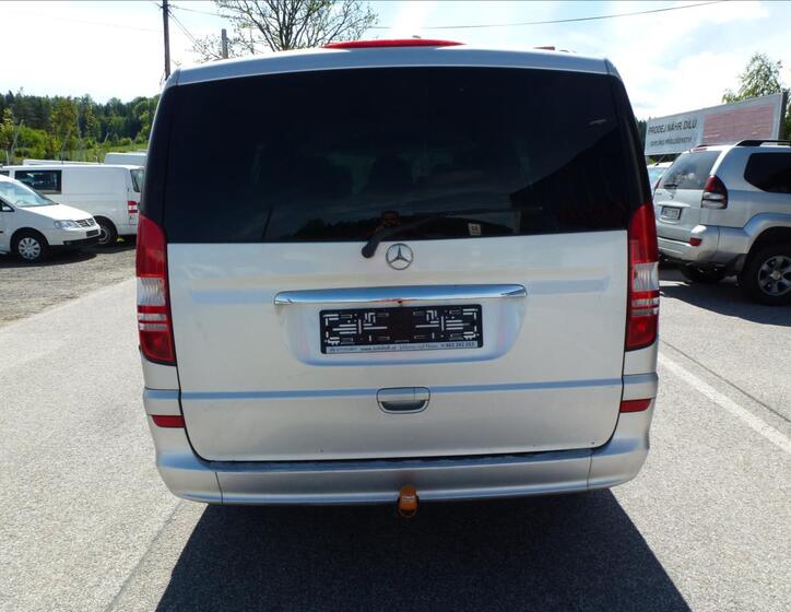 Mercedes-Benz Viano 10