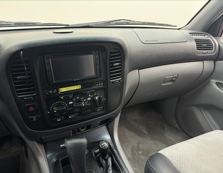 Toyota Land Cruiser SUV / Terénní 4,2 l 150 kw