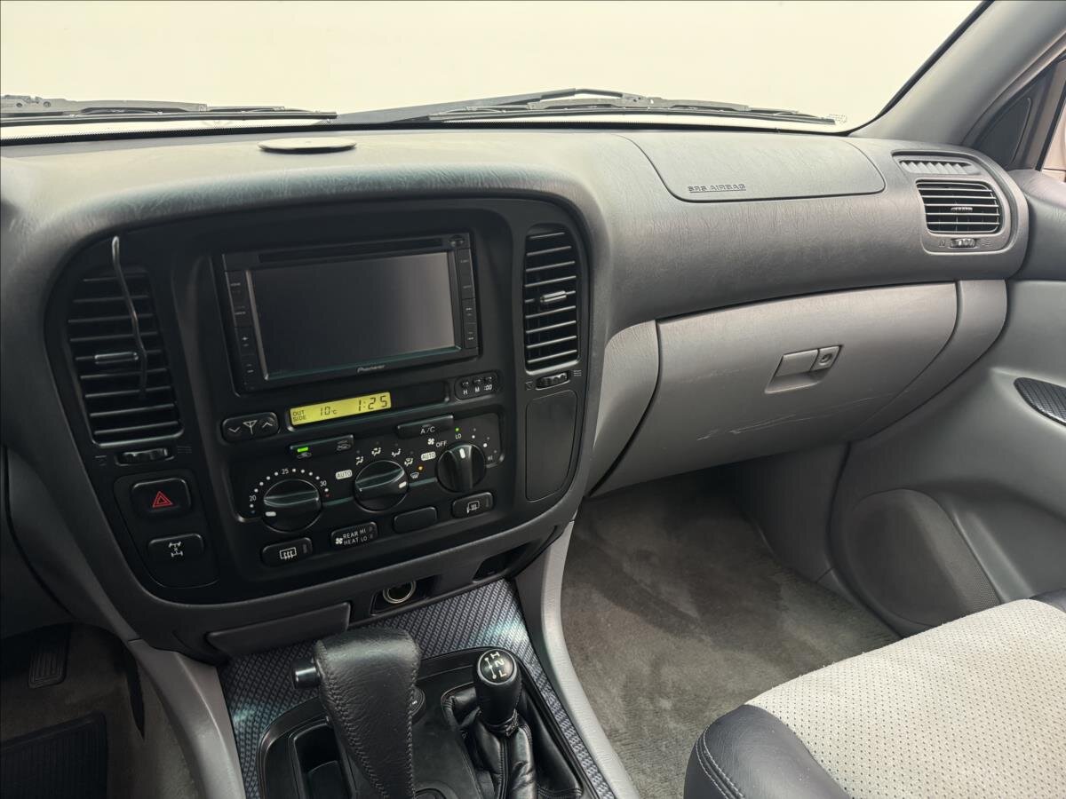 Toyota Land Cruiser SUV / Terénní 4,2 l 150 kw