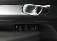 Volvo XC40 9