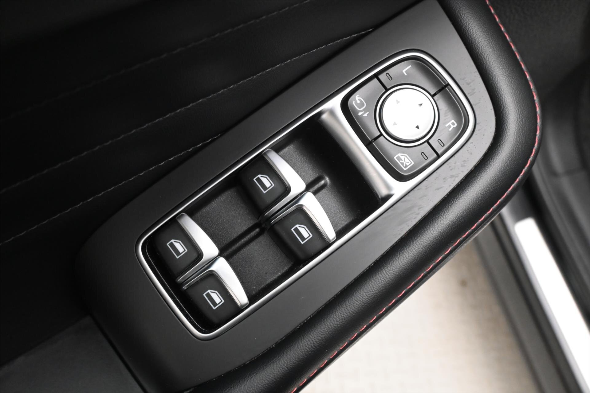 MG EHS SUV 1,5 l 119 kw