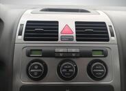 Volkswagen Touran 13