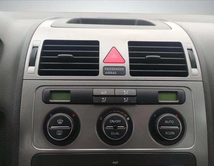 Volkswagen Touran 13