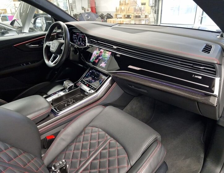 Audi SQ8 SUV / Terénní 4,0 l 373 kw