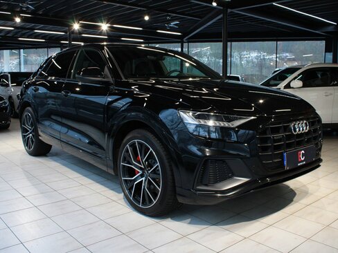 Audi Q8 SUV 3,0 l 210 kw