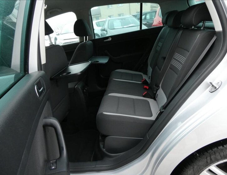 Volkswagen Golf Plus 23