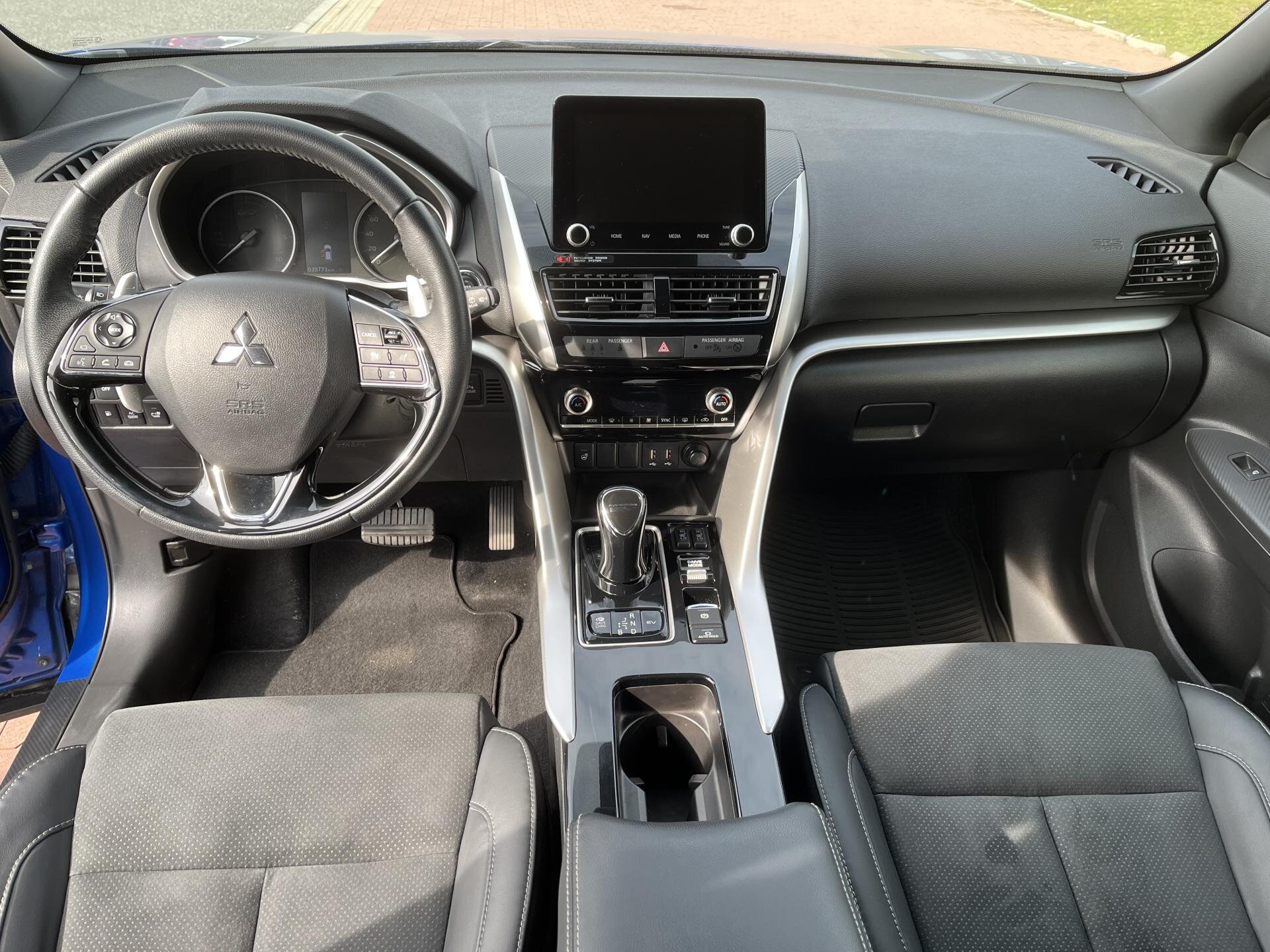 Mitsubishi Eclipse Cross SUV / Terénní 2,4 l 72 kw