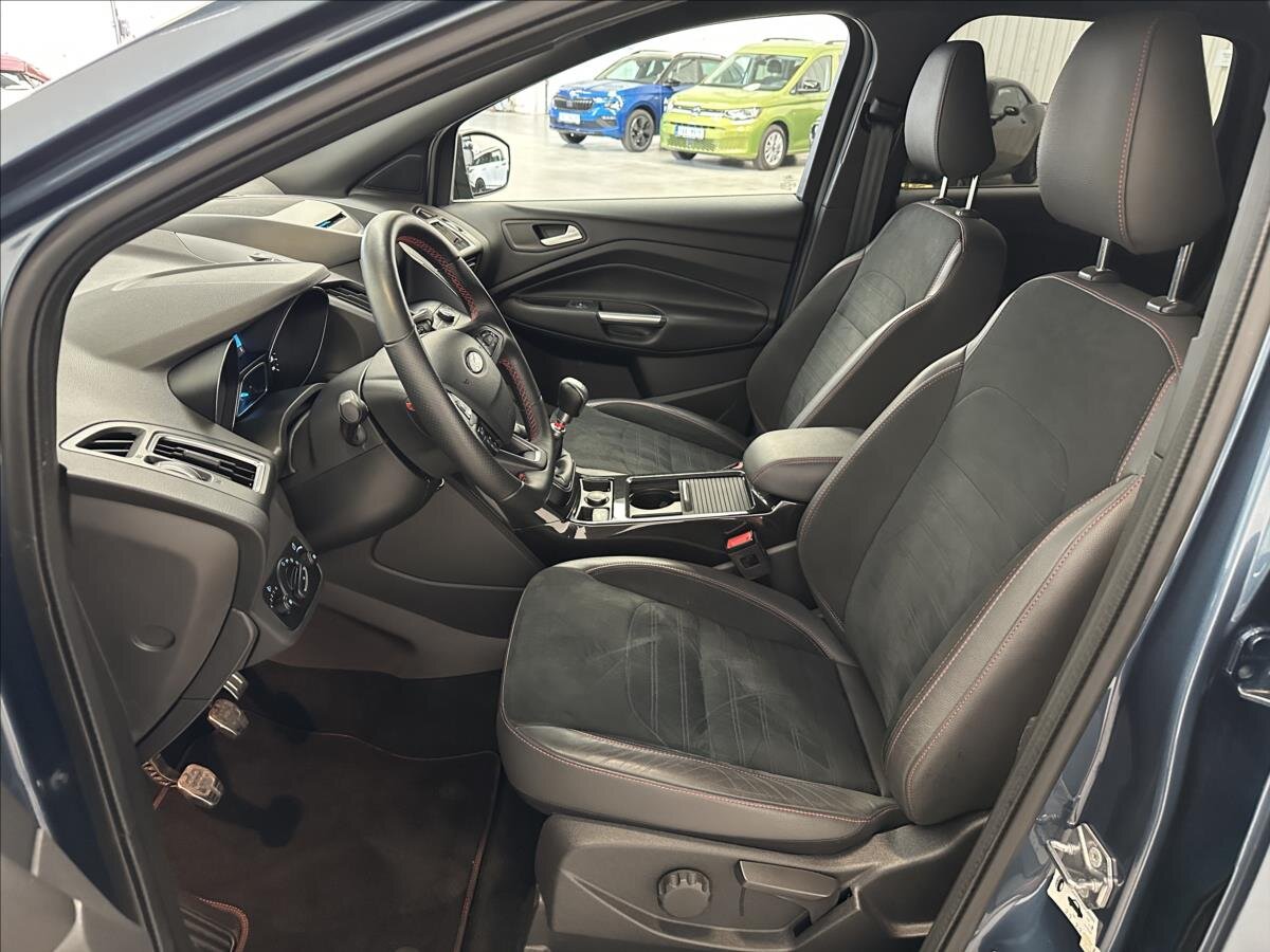 Ford Kuga SUV 1,5 l 110 kw