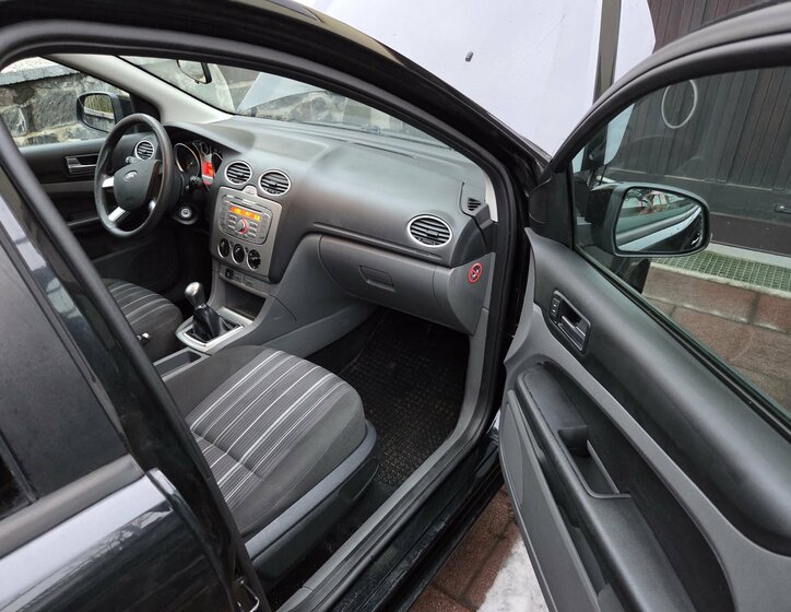 Ford Focus Kombi 1,6 l 74 kw