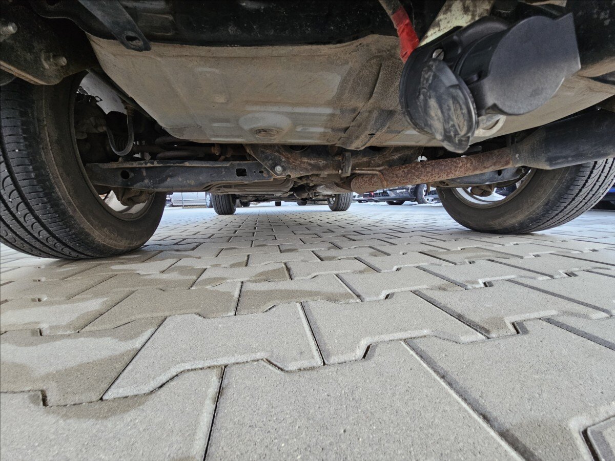 Toyota RAV4 Kombi 2,2 l 110 kw