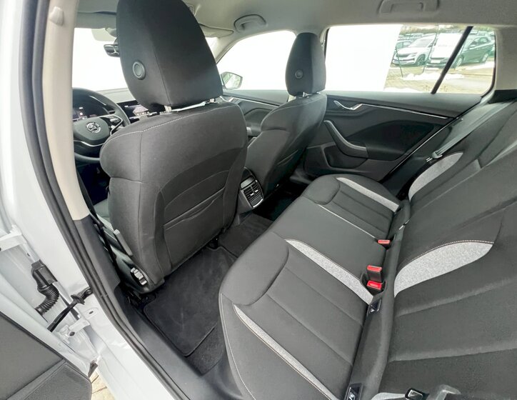 Škoda Scala Hatchback 1,0 l 85 kw