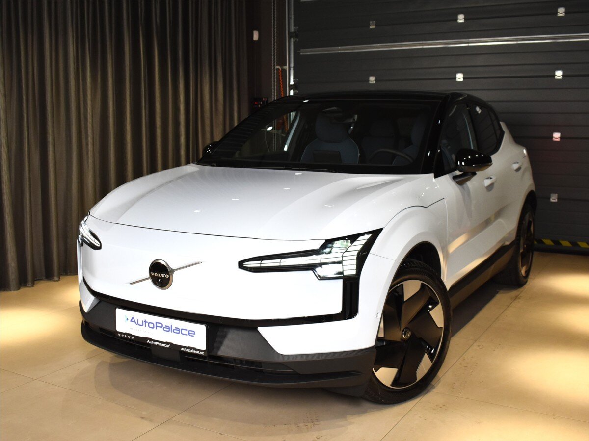 Volvo EX30 SUV / Terénní 0,0 315 kw