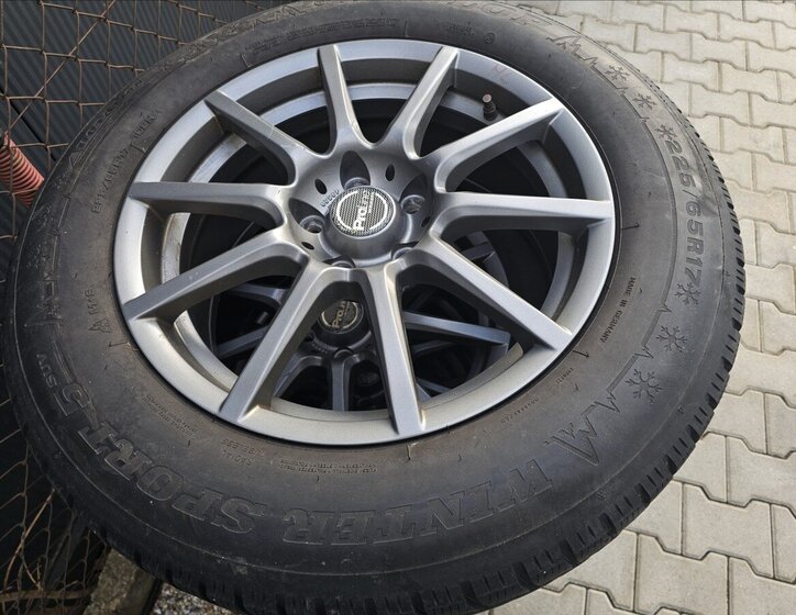 Honda CR-V Kombi 2,0 l 114 kw