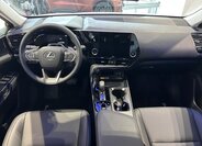 Lexus NX 350h SUV / Terénní 2,5 l 146 kw