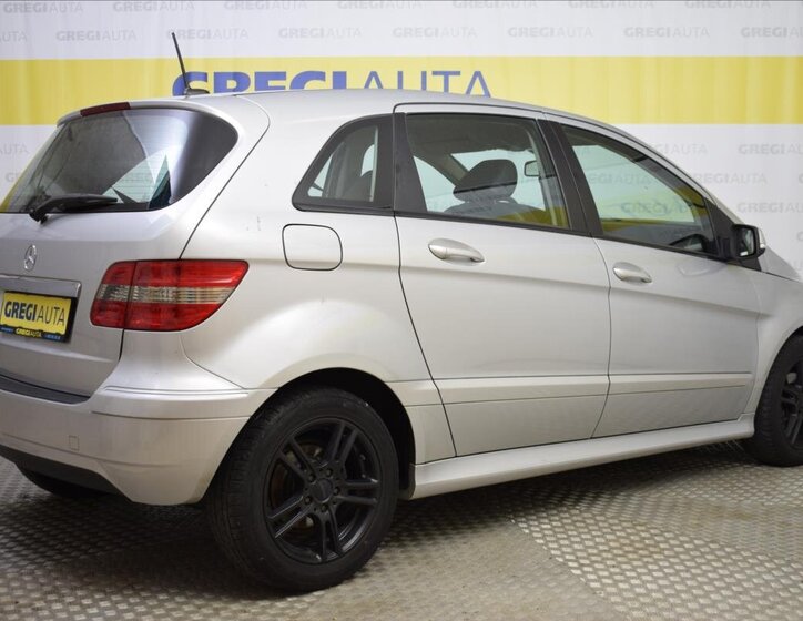 Mercedes-Benz Třídy B Hatchback 1,5 l 70 kw