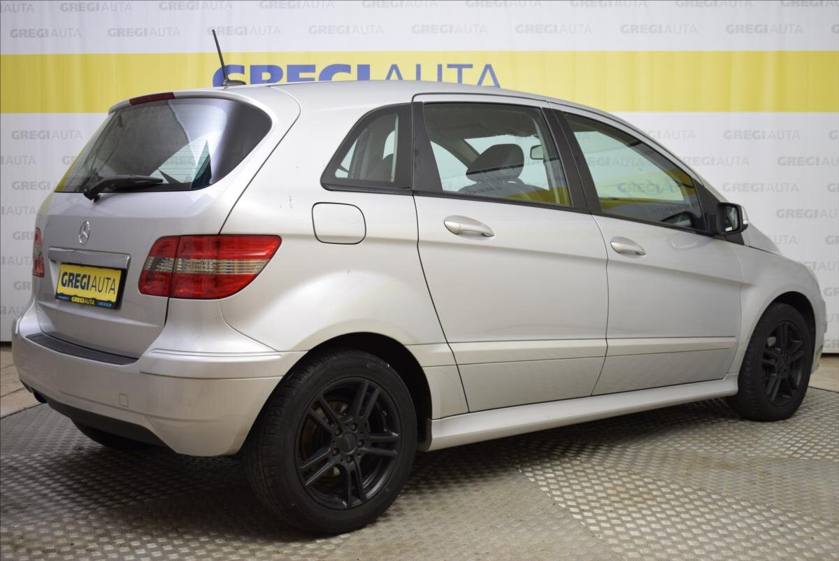 Mercedes-Benz Třídy B Hatchback 1,5 l 70 kw