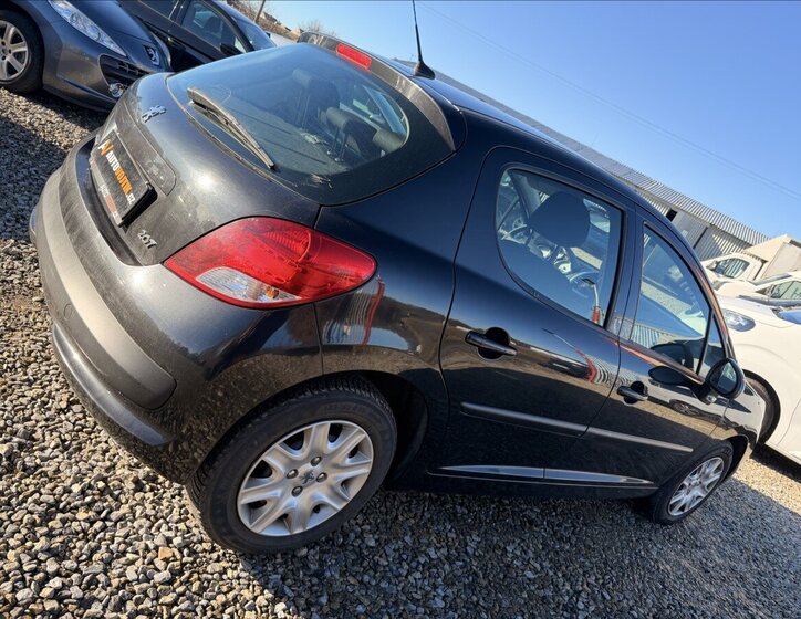 Peugeot 207 5