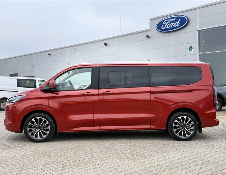 Ford Tourneo Custom Kombi 2,5 l 171 kw