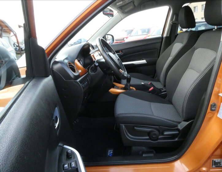 Suzuki Vitara 23