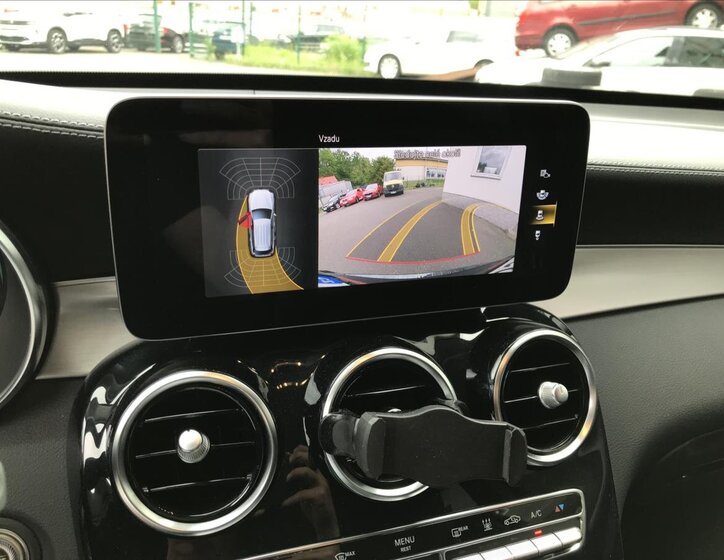 Mercedes-Benz GLC SUV 2,0 l 143 kw