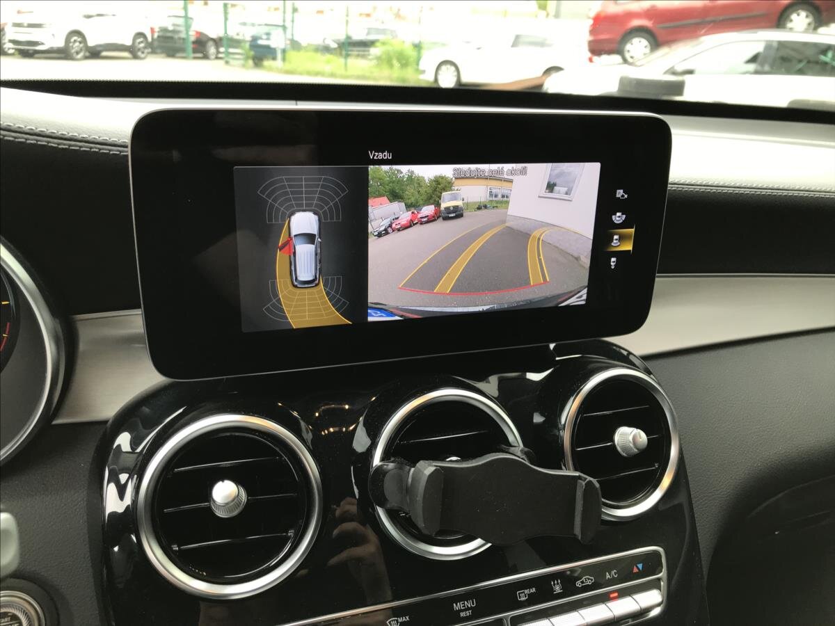 Mercedes-Benz GLC SUV 2,0 l 143 kw