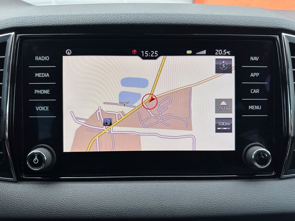 Škoda Karoq SUV / Terénní 2,0 l 110 kw