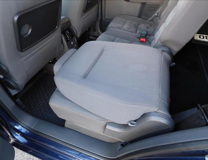 Volkswagen Touran 49