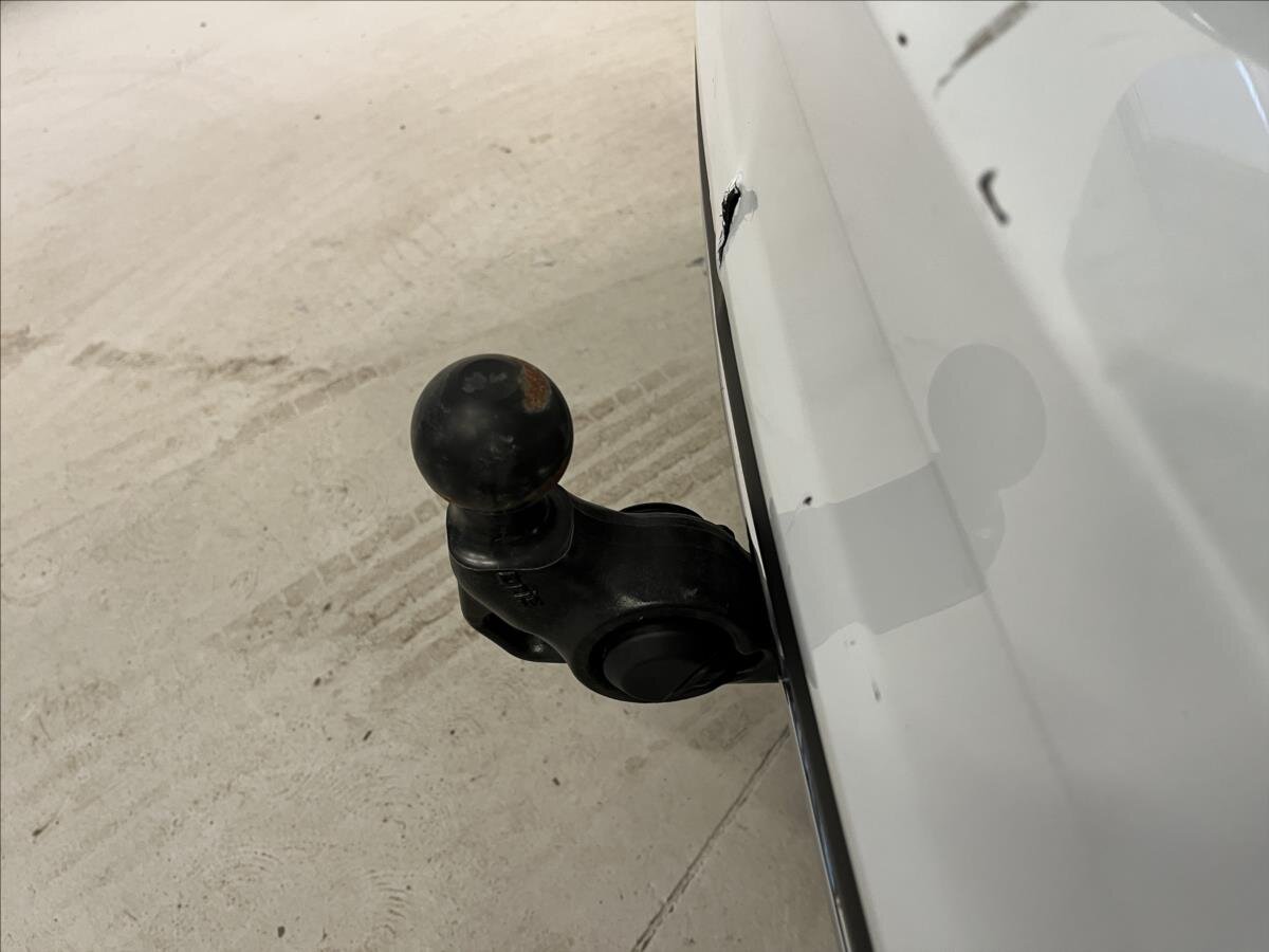 Škoda Karoq SUV 1,5 l 110 kw