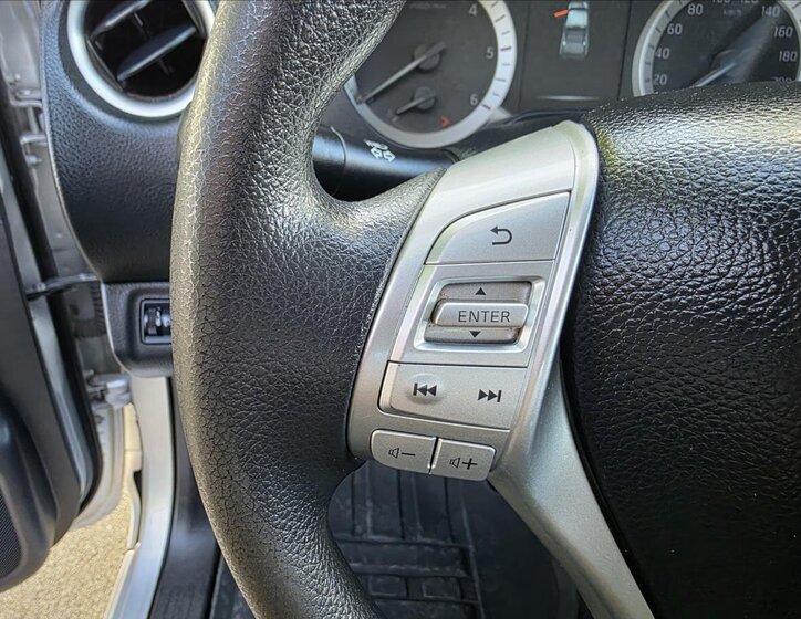 Nissan Navara Pick-up 2,3 l 120 kw