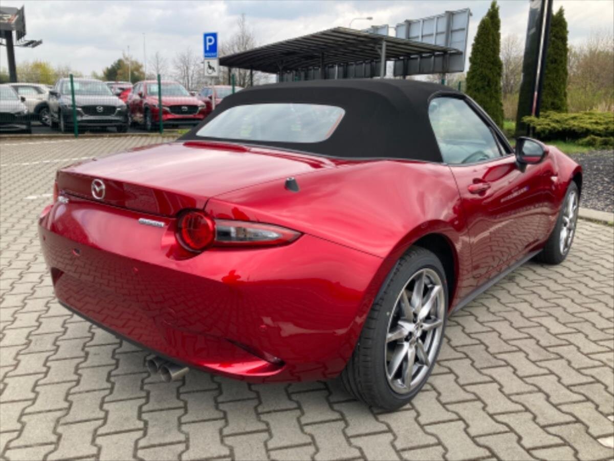 Mazda MX-5 Kabriolet 1,5 l 0