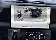 Land Rover Defender 24