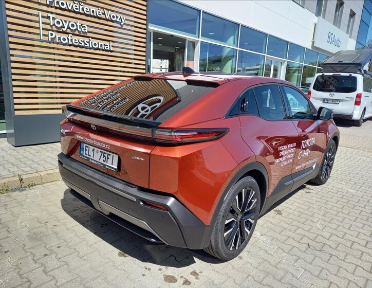 Toyota C-HR SUV / Terénní 0,0 160 kw