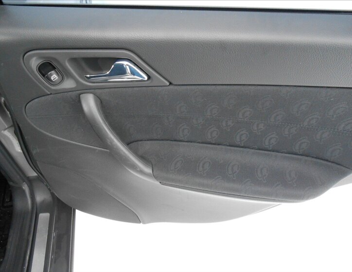 Mercedes-Benz Třídy C 24