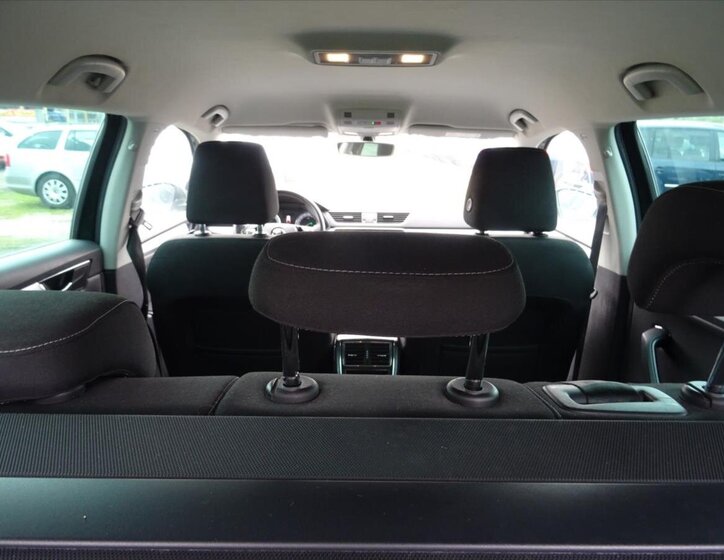 Škoda Superb Kombi 1,6 l 88 kw