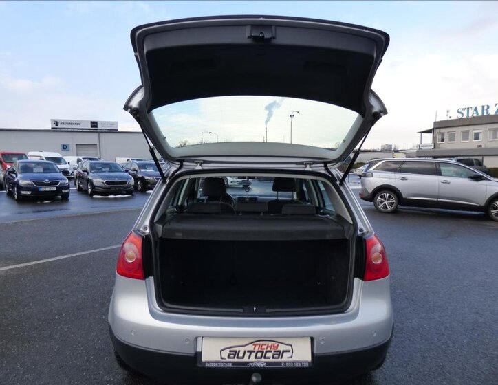 Volkswagen Golf Hatchback 1,6 l 75 kw