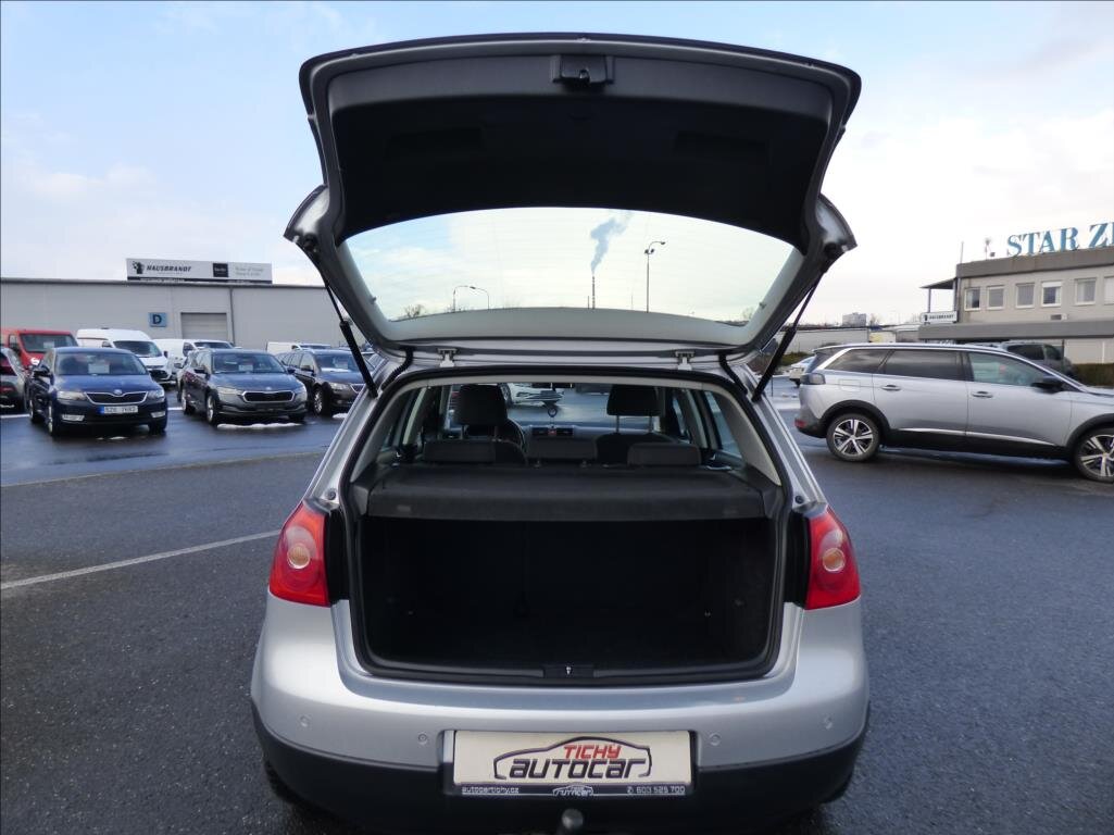 Volkswagen Golf Hatchback 1,6 l 75 kw