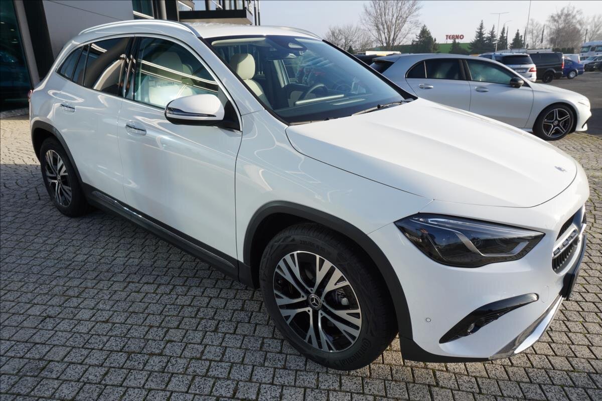 Mercedes-Benz GLA SUV 2,0 l 110 kw