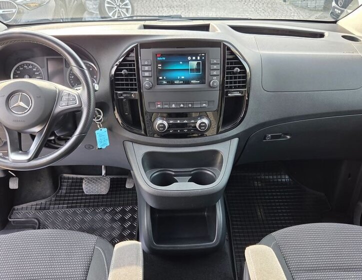 Mercedes-Benz Vito VAN / Minibus 2,0 l 174 kw