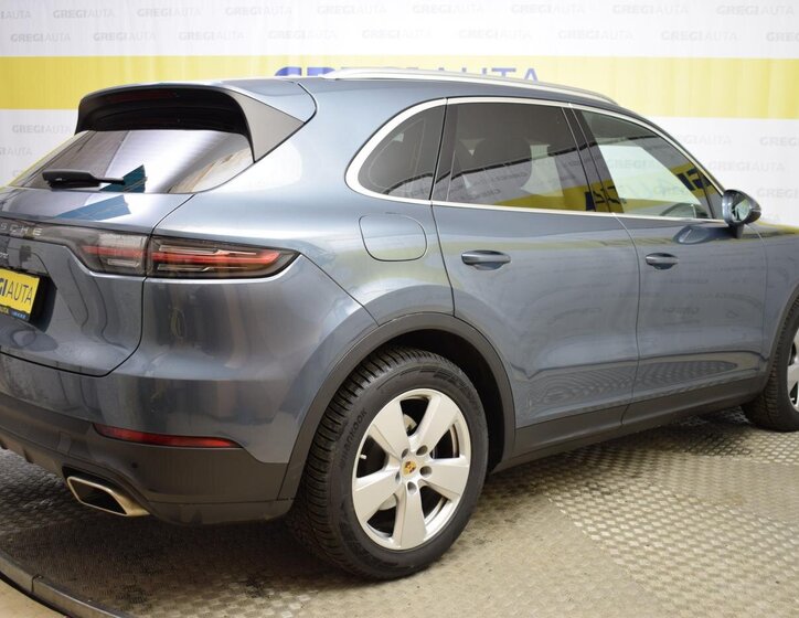 Porsche Cayenne SUV 3,0 l 250 kw