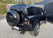 Land Rover Defender 7