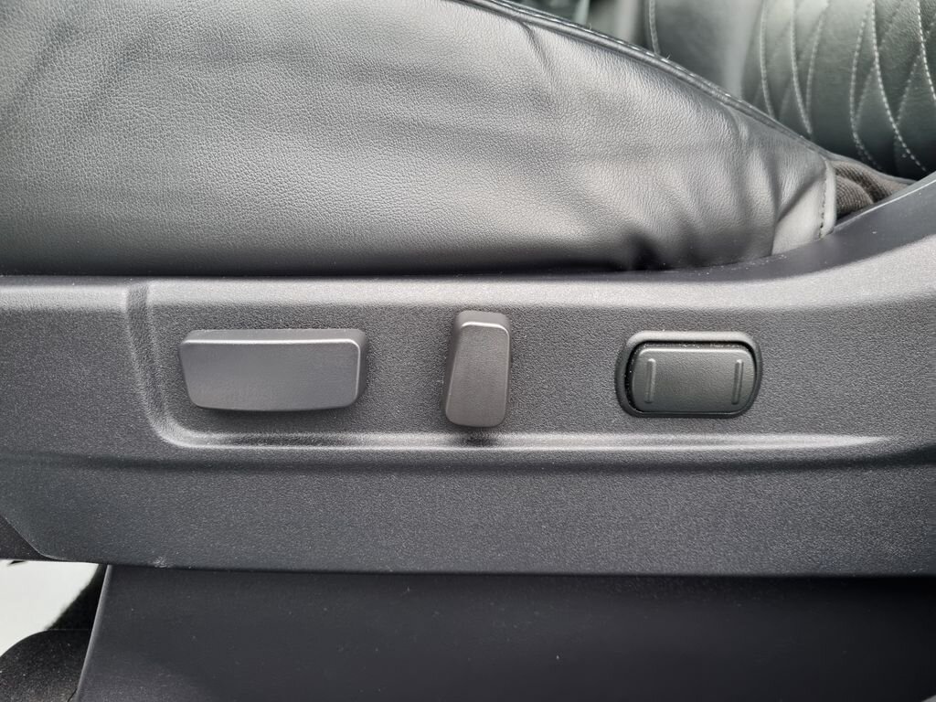 Mitsubishi Outlander SUV 2,4 l 165 kw