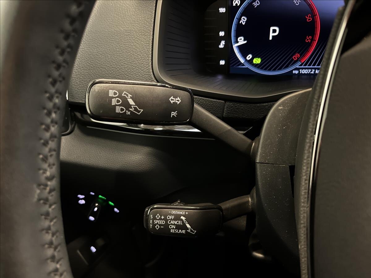 Škoda Karoq SUV / Terénní 2,0 l 85 kw