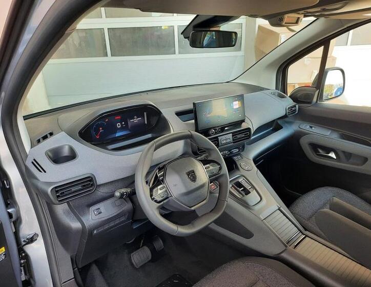 Peugeot Rifter 14